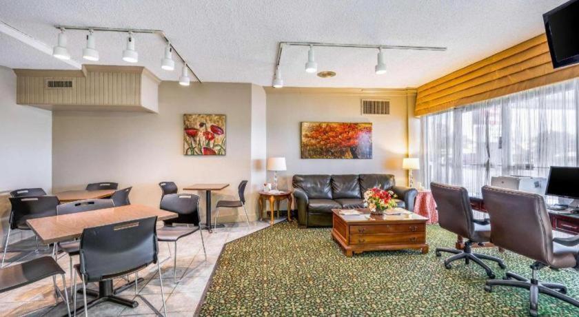 Econo Lodge Corinth Dış mekan fotoğraf